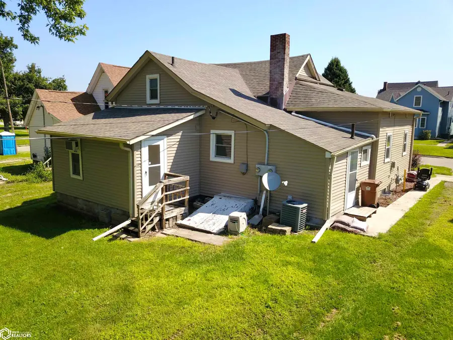 929 - 931 Spring Street, Grinnell, IA 50112 - #2