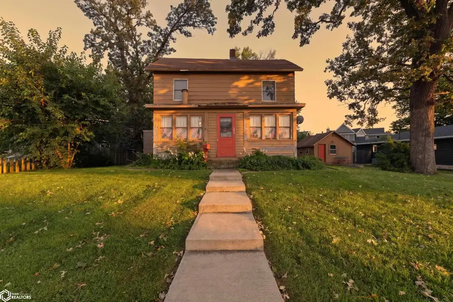 423 N Shore Drive, Clear Lake, IA 50428 - #2