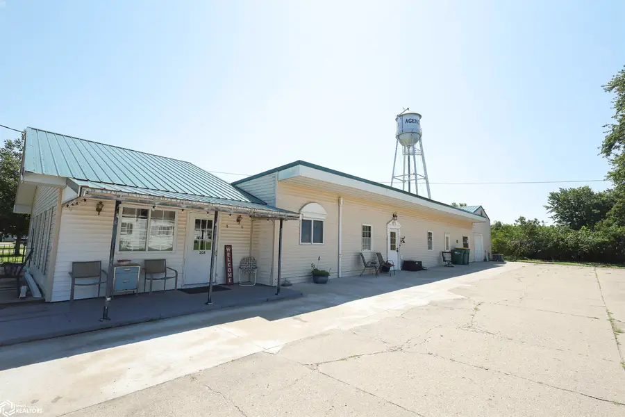 208 E Main Street, Agency, IA 52530 - #2