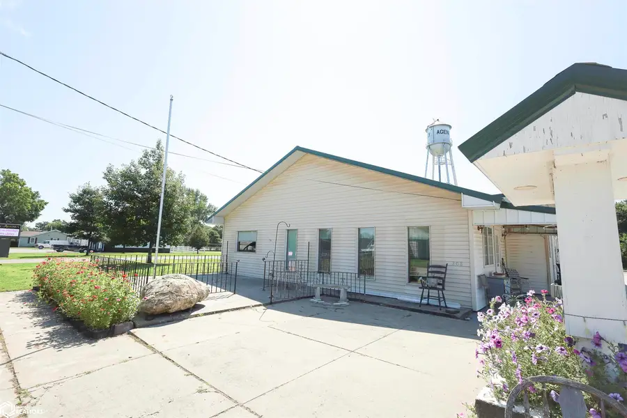 208 E Main Street, Agency, IA 52530 - #3