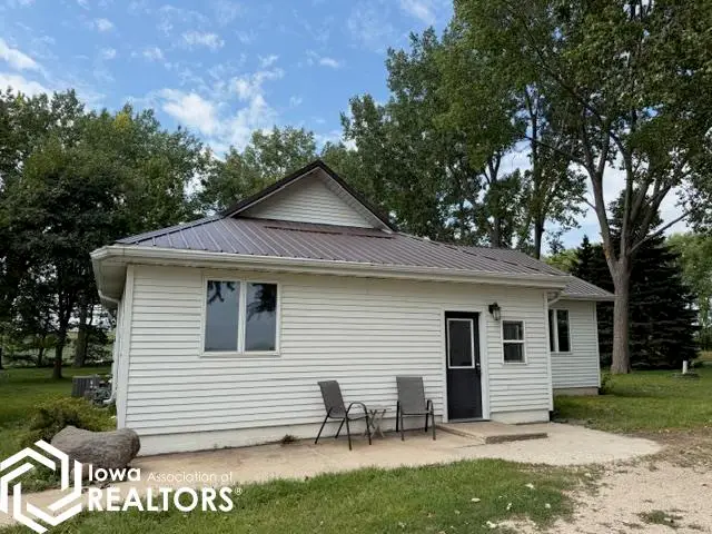 1850 Ford Avenue, Britt, IA 50423 - #2