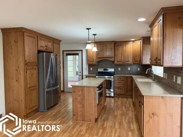 1850 Ford Avenue, Britt, IA 50423 - #3