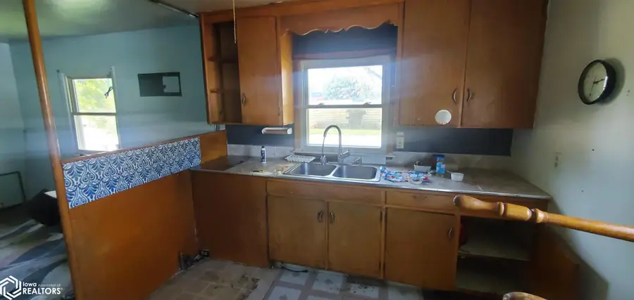 1430 Avenue C, Council Bluffs, IA 51501 - #3