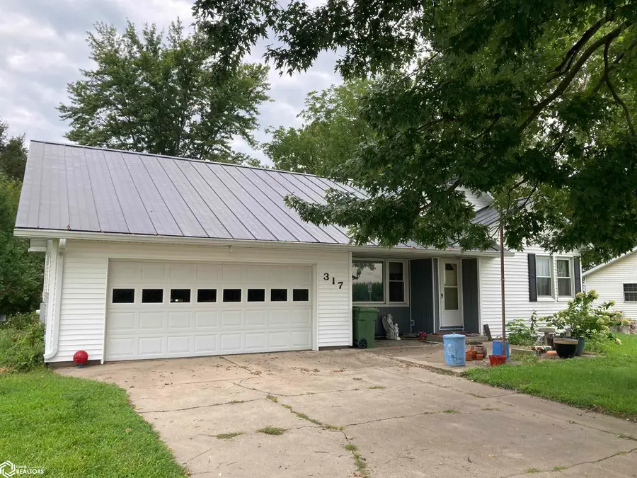 317 N Main Street, Danville, IA 52623 - #2