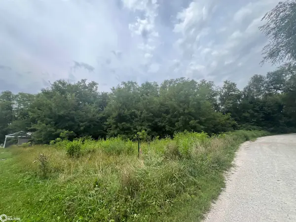 706 S 9th Street, Fairfield, IA 52556