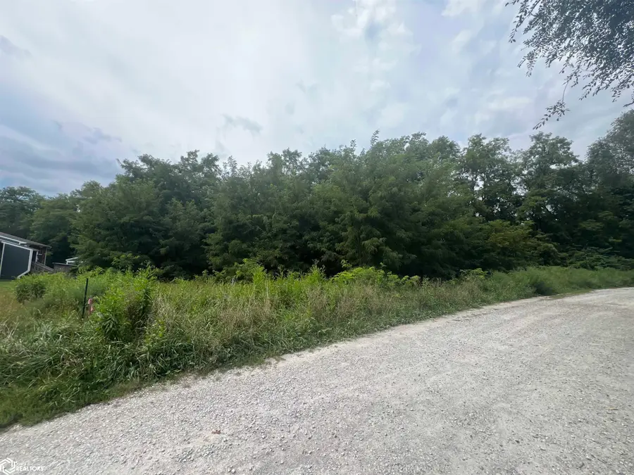 706 S 9th Street, Fairfield, IA 52556 - #2