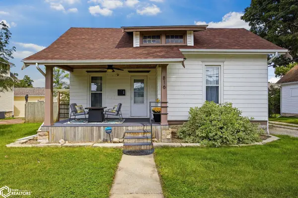 816 9th Avenue, Marion, IA 52302