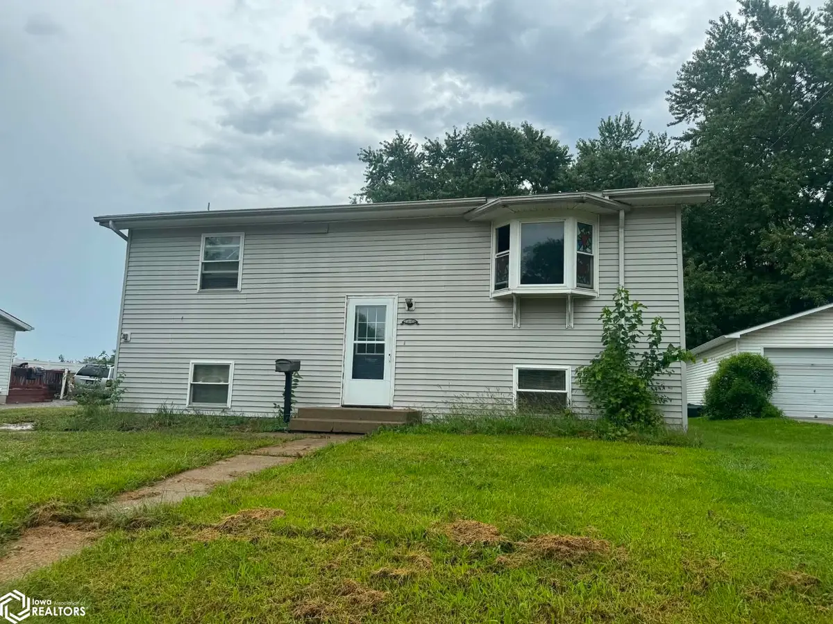 1921 S 16th Street, Centerville, IA 52544 - #1