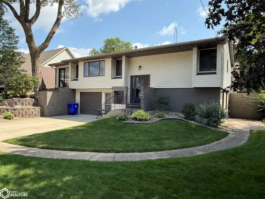 15429 Bayside Avenue, Clear Lake, IA 50428 - #2