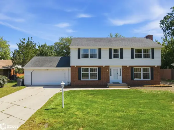 173 Parkridge Drive, Mason City, IA 50401