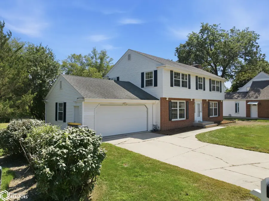 173 Parkridge Drive, Mason City, IA 50401 - #3