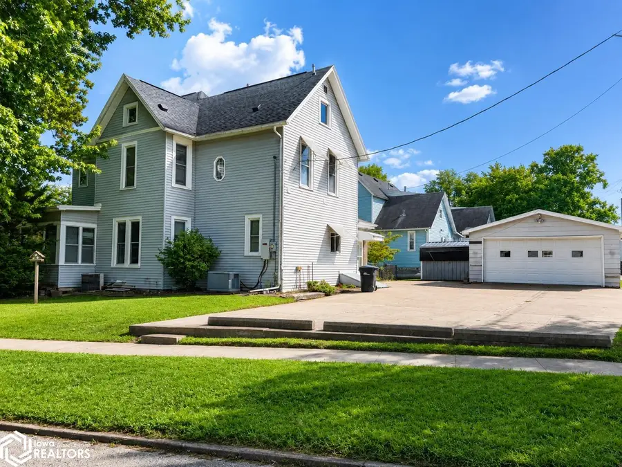 605 S Leebrick Street, Burlington, IA 52601 - #2