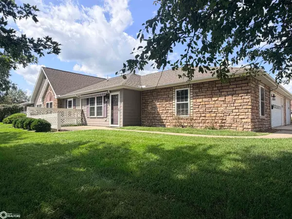 204 Southgate Circle #C, Fairfield, IA 52556
