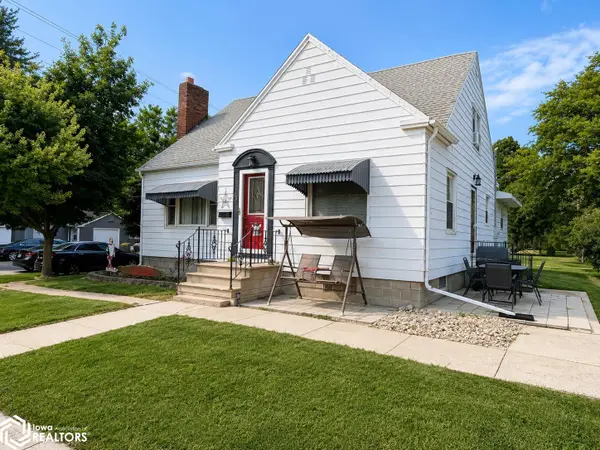 126 W 2nd Street, Kanawha, IA 50447