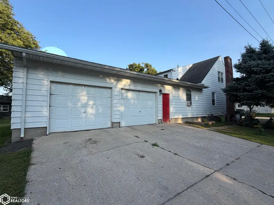 126 W 2nd Street, Kanawha, IA 50447 - #3