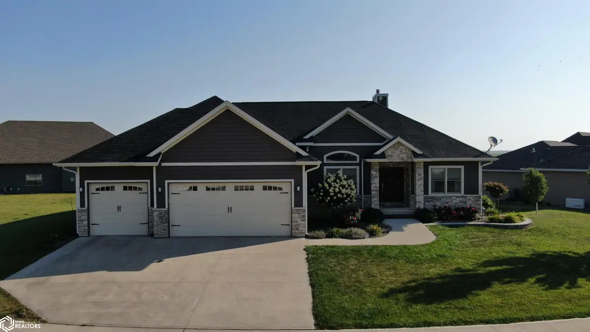 305 White Fox Drive, Clarion, IA 50525 - #1
