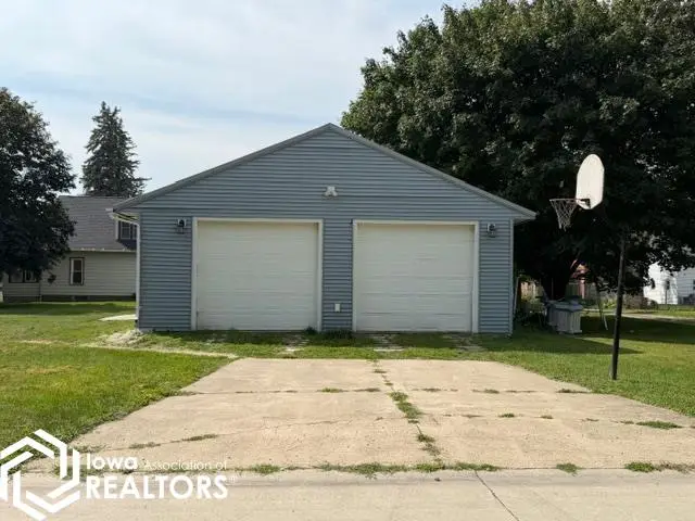 290 1st Street Ne, Britt, IA 50423 - #1