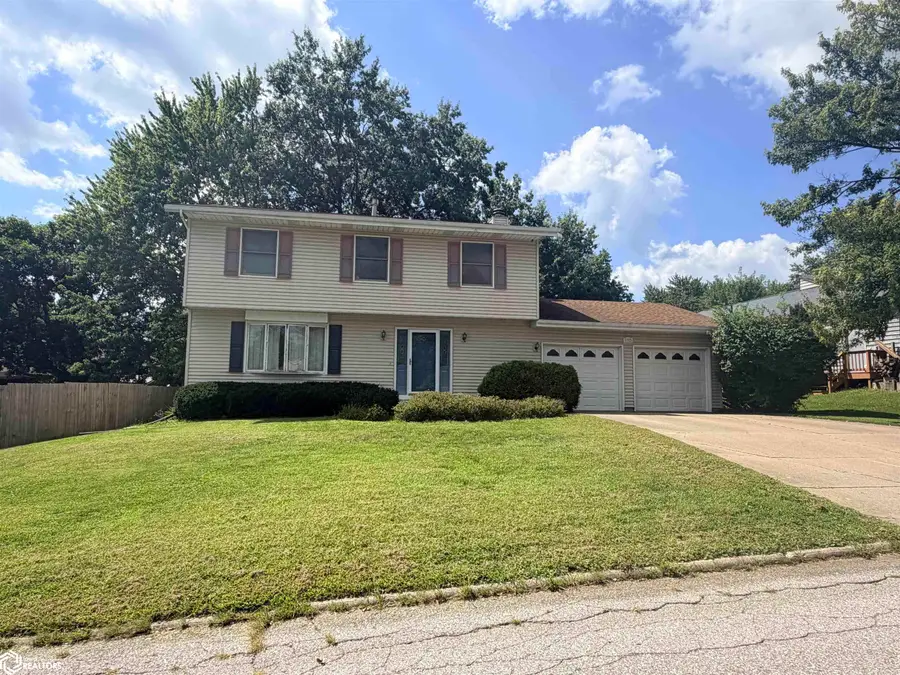 1302 Hilltop Lane, Fairfield, IA 52556 - #2