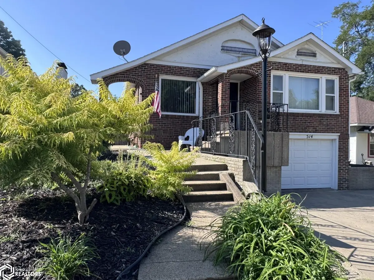 514 W Maple Street, Centerville, IA 52544 - #1
