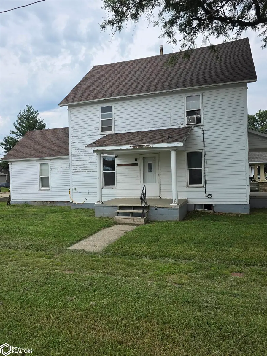 300 N Walnut Street, Creston, IA 50801 - #2