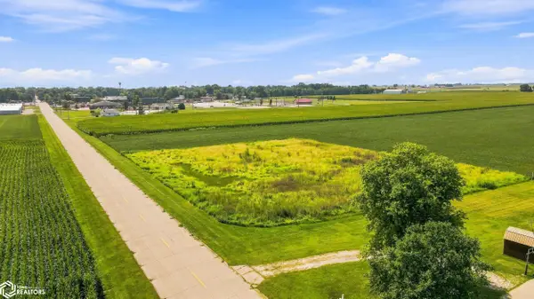 120 Th Avenue, Mediapolis, IA 52637