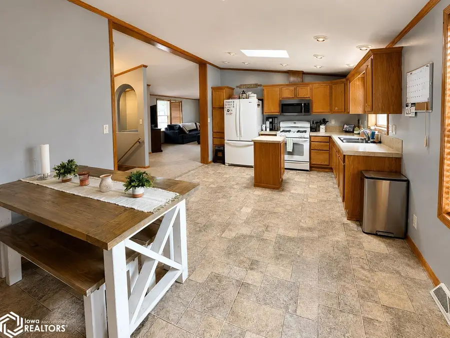 280 W Center St., Britt, IA 50423 - #3