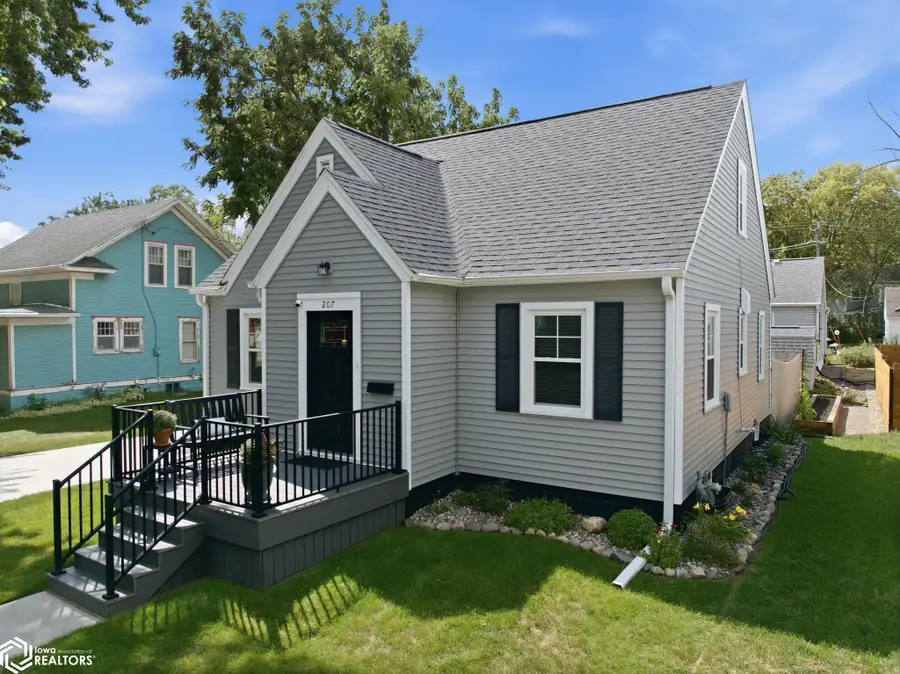 207 N 7th Street, Clear Lake, IA 50428 - #3