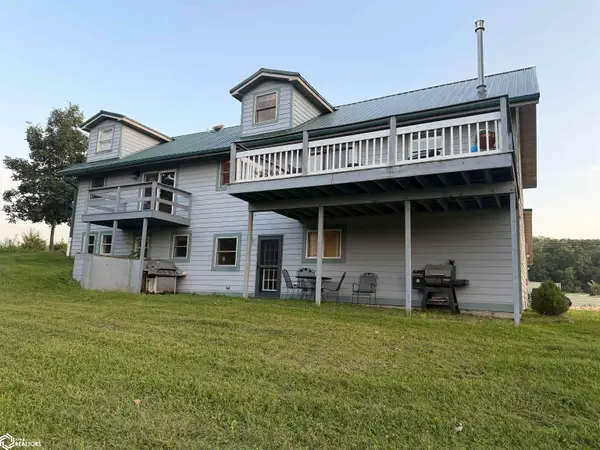 1901 Woodland Drive, Fairfield, IA 52556