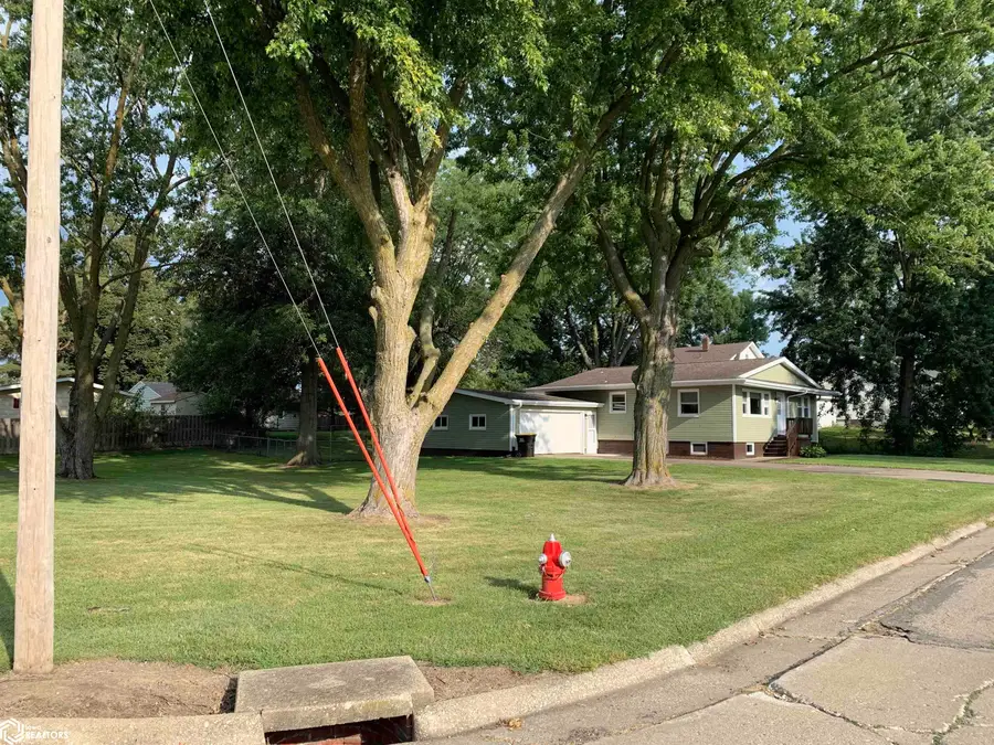 402 S Stone Street, Creston, IA 50801 - #2