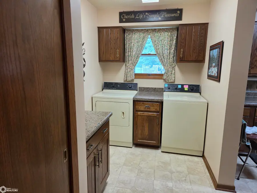 2010 E Lucas Street, Algona, IA 50511 - #3