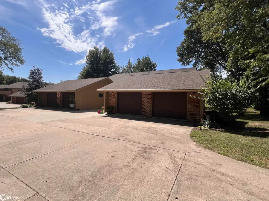 220 S Cardinal Drive #3, Clarinda, IA 51632 - #2