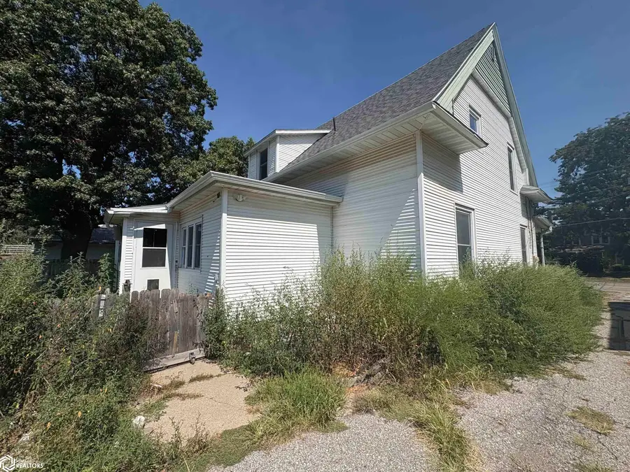 828 Drake Avenue, Centerville, IA 52544 - #2