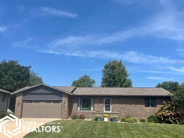 405 E Baker Street, Mount Pleasant, IA 52641 - #1