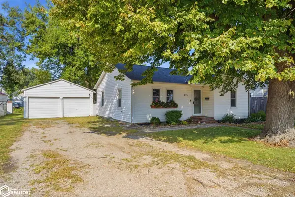 815 N 8th Avenue, Washington, IA 52353