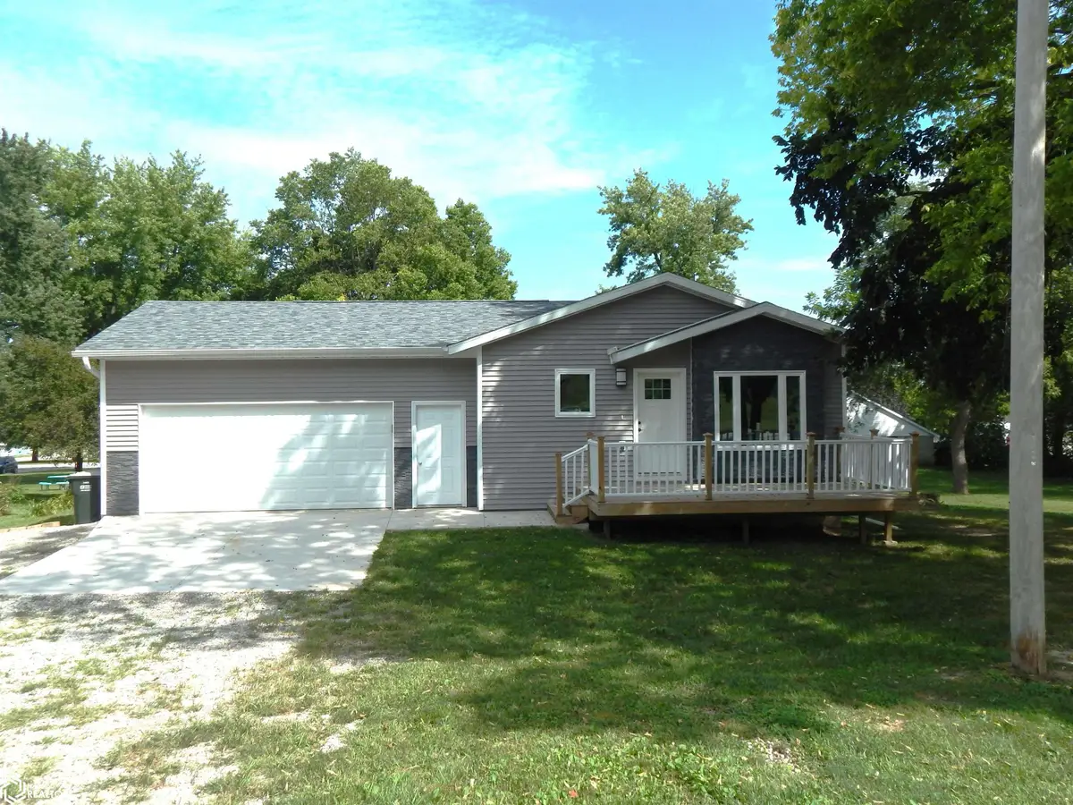 505 Cross, Lynnville, IA 50153 - #1