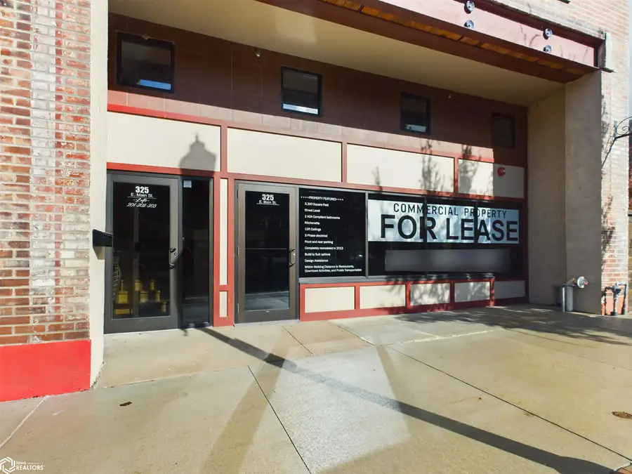 325 E Main Street, Ottumwa, IA 52501 - #3