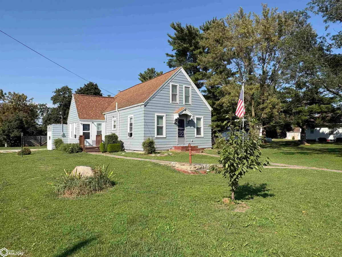 409 W Cherry Street, Salem, IA 52649 - #1