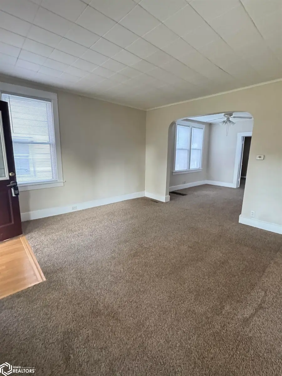 218 Barret Street, Burlington, IA 52601 - #2