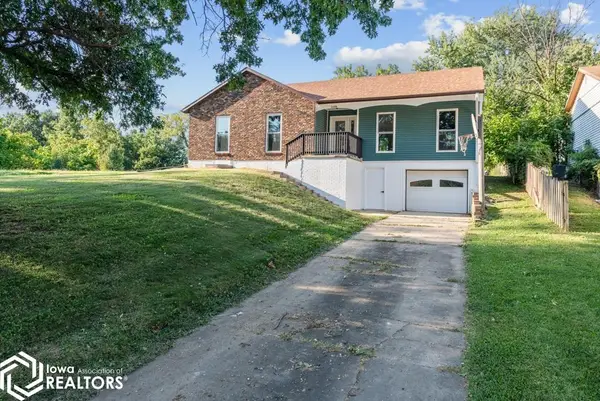 1109 W Van Buren, Centerville, IA 52544