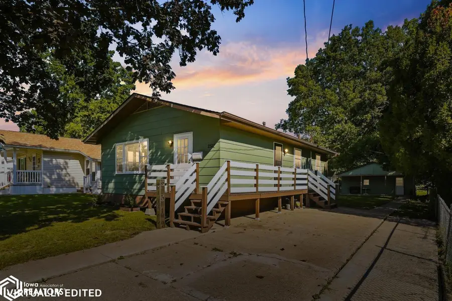 2512 Kirkwood Street, Burlington, IA 52601 - #2