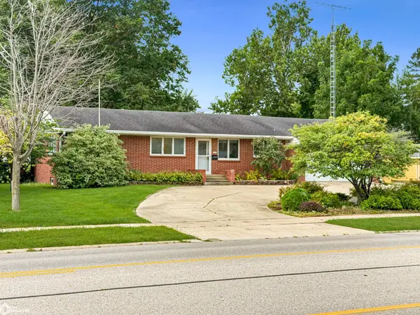 2211 Washington Avenue, Iowa Falls, IA 50126