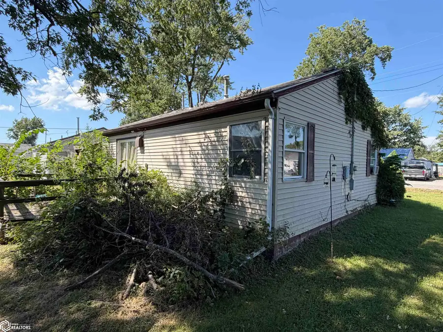 1514 Swanson Avenue, Ottumwa, IA 52501 - #3