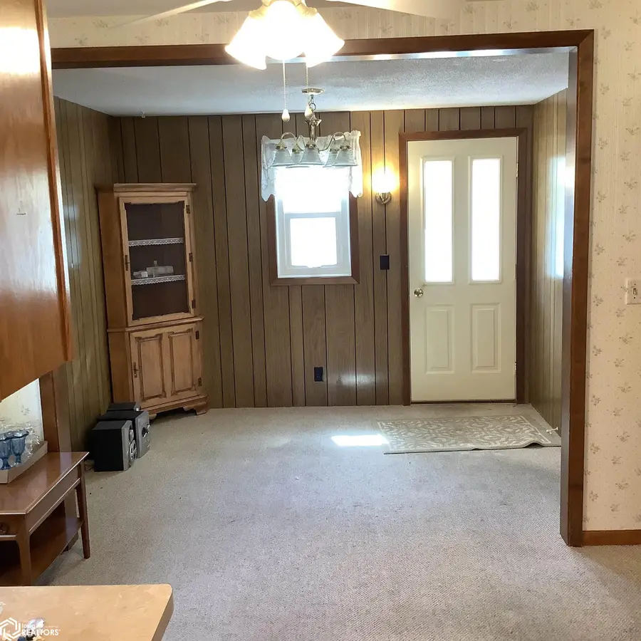 514 E South Street, Algona, IA 50511 - #3