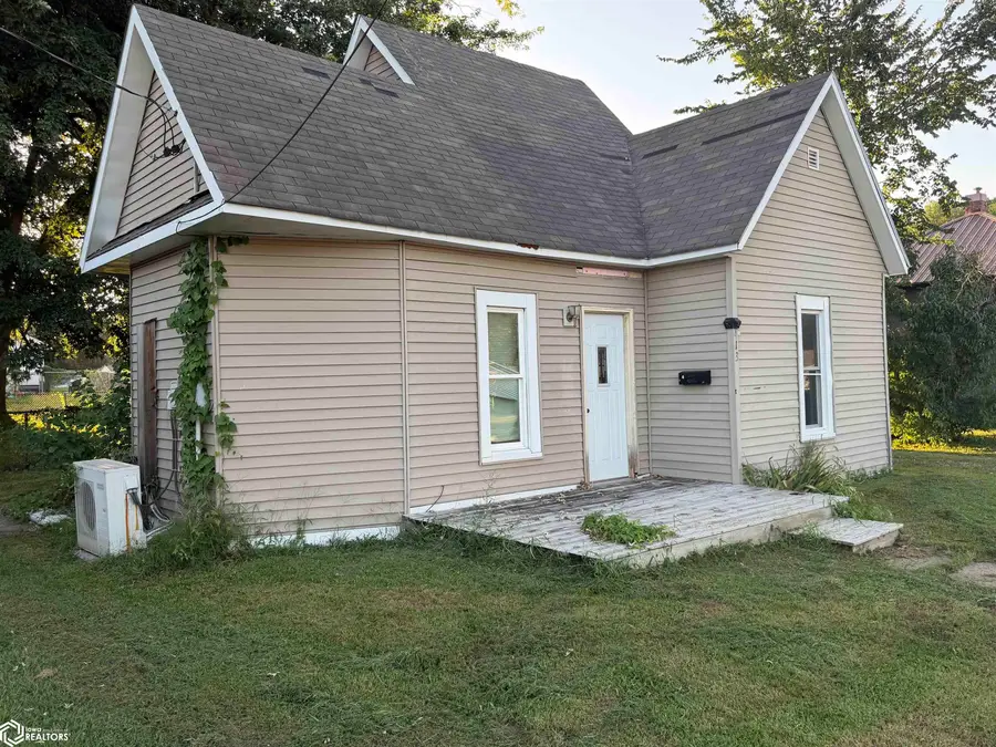 413 S Milner Street, Ottumwa, IA 52501 - #2