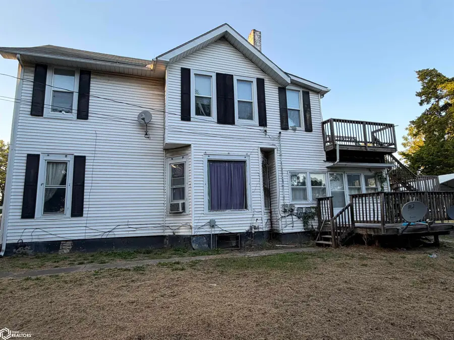 1146 N Elm Street, Ottumwa, IA 52501 - #2