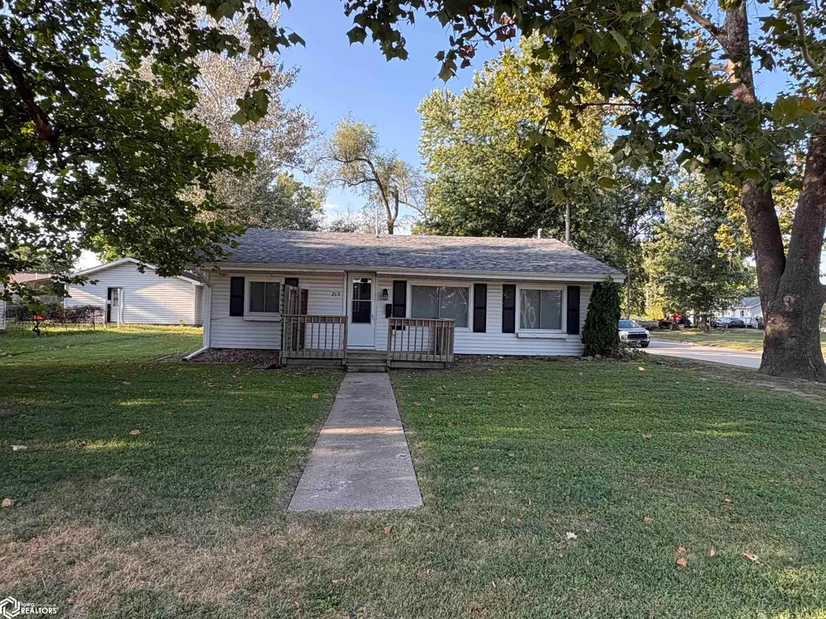 215 E Short Street, Centerville, IA 52544 - #1