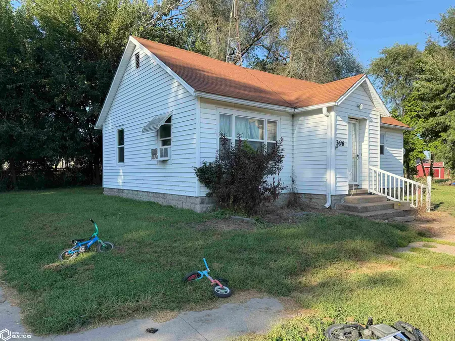 306 Mound Street, Batavia, IA 52533 - #2