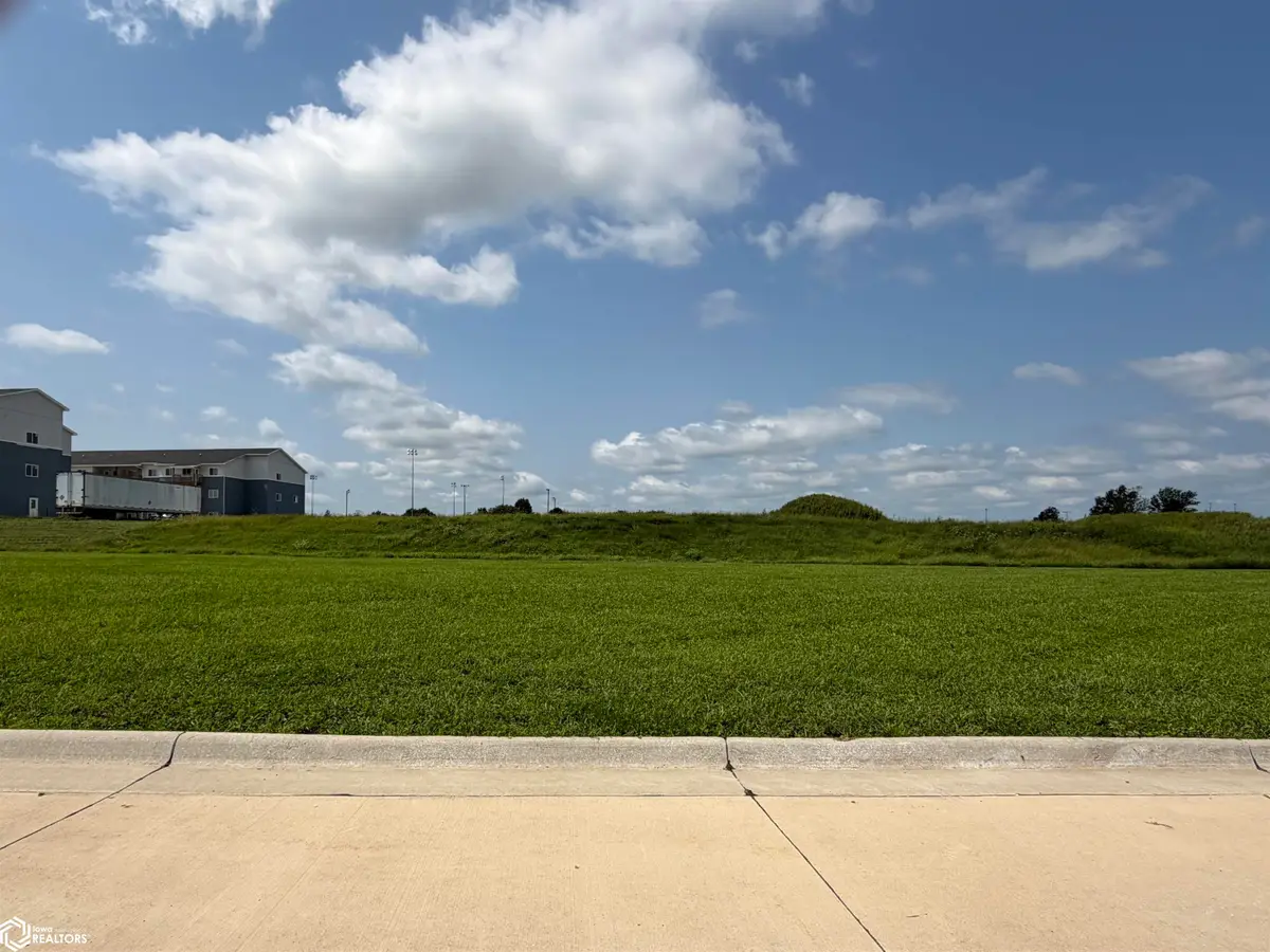 1249 N 18th Street, Chariton, IA 50049 - #1