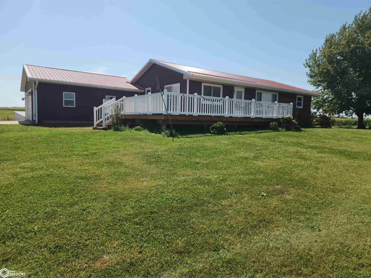 2304 Highway E64, Tama, IA 52339 - #1