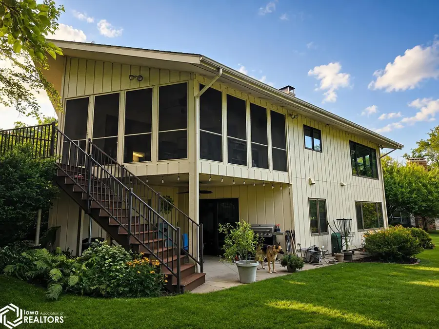 3304 Crystal Drive, Burlington, IA 52601 - #3